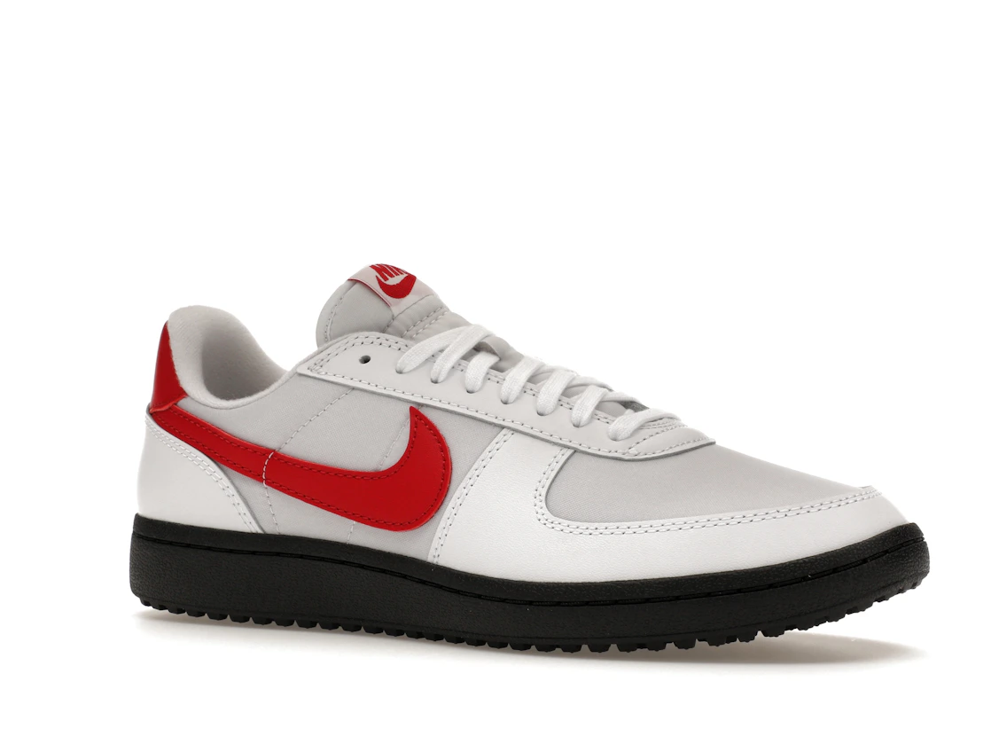Vue 4 de Nike Field General '82 SP White Varsity Red