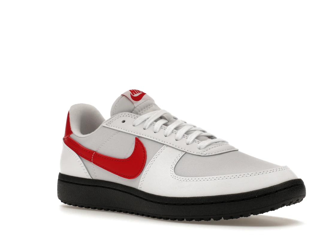 Vue 5 de Nike Field General '82 SP White Varsity Red