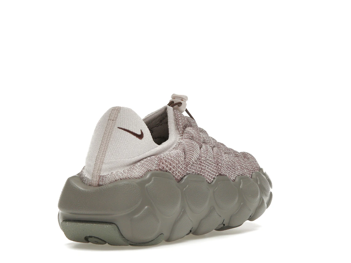 Vue 31 de Nike Flyknit Haven Platinum Violet 