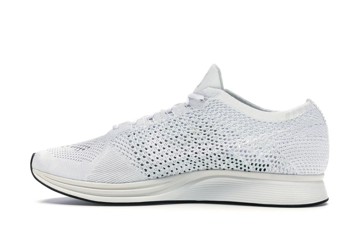 Vue 20 de Nike Flyknit Racer Goddess