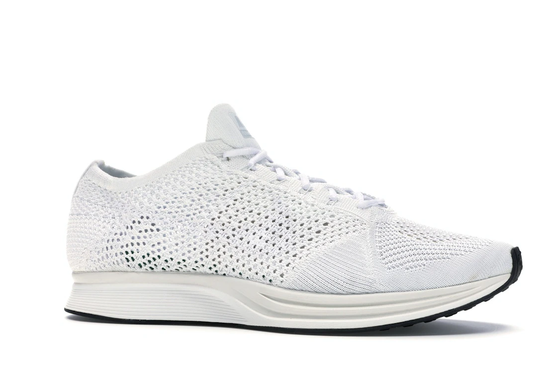 Vue 3 de Nike Flyknit Racer Goddess