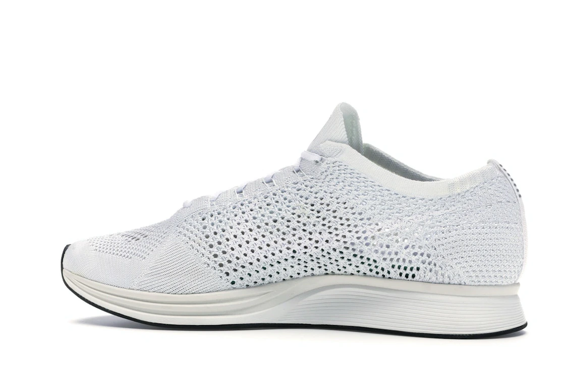 Vue 21 de Nike Flyknit Racer Goddess
