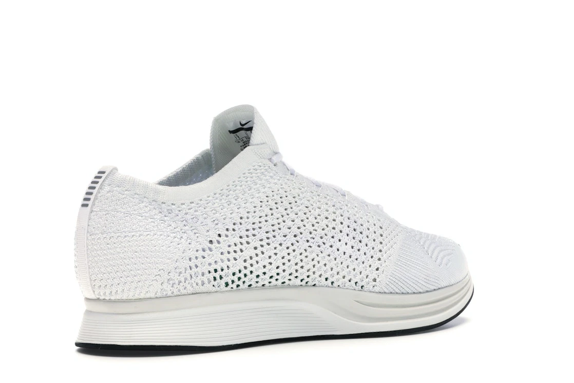 Vue 33 de Nike Flyknit Racer Goddess