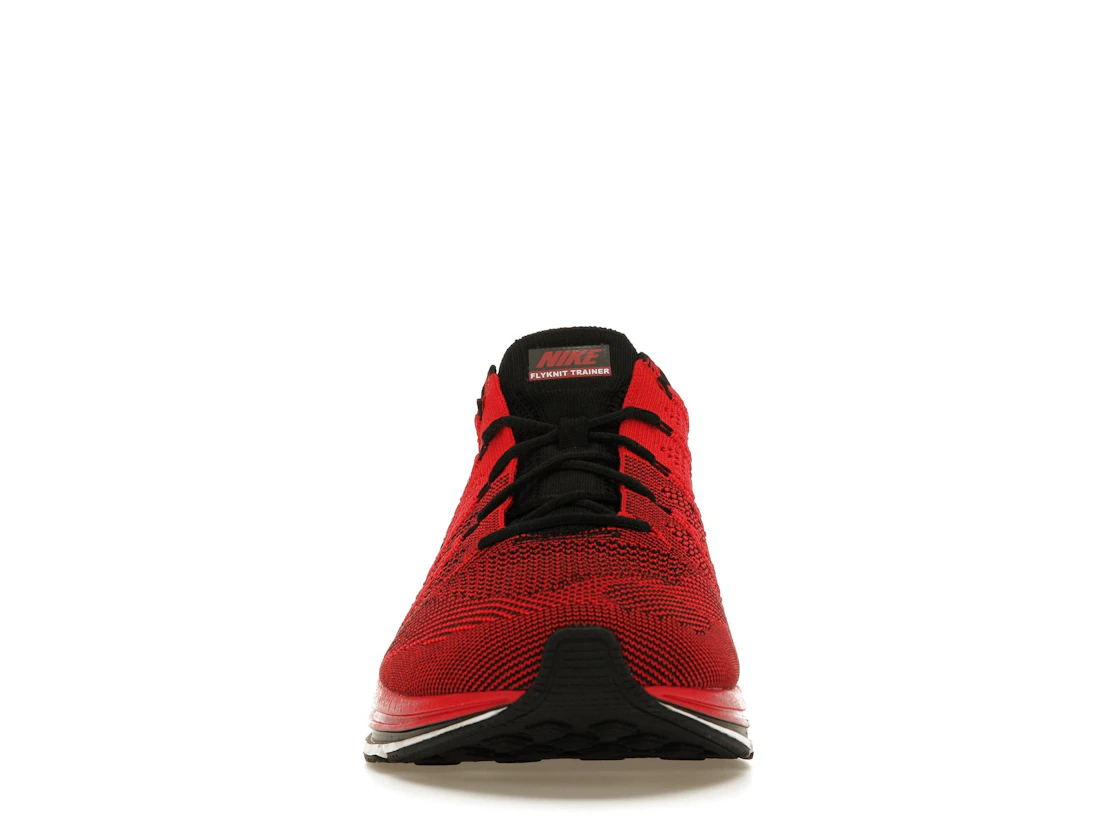 Vue 10 de Nike Flyknit Trainer+ University Red White