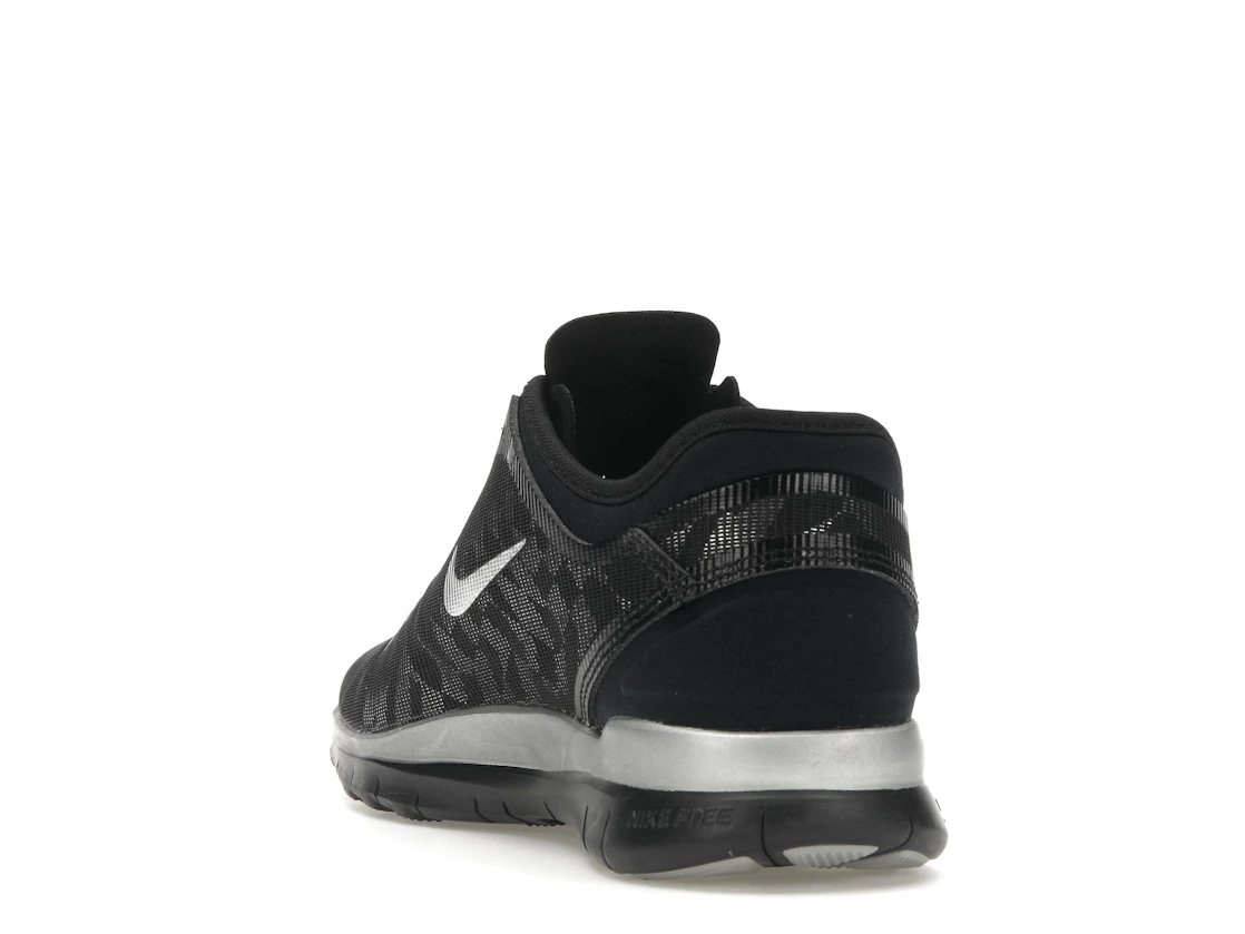 Vue 26 de Nike Free 5.0 TR Fit 5 Black Metallic Silver 