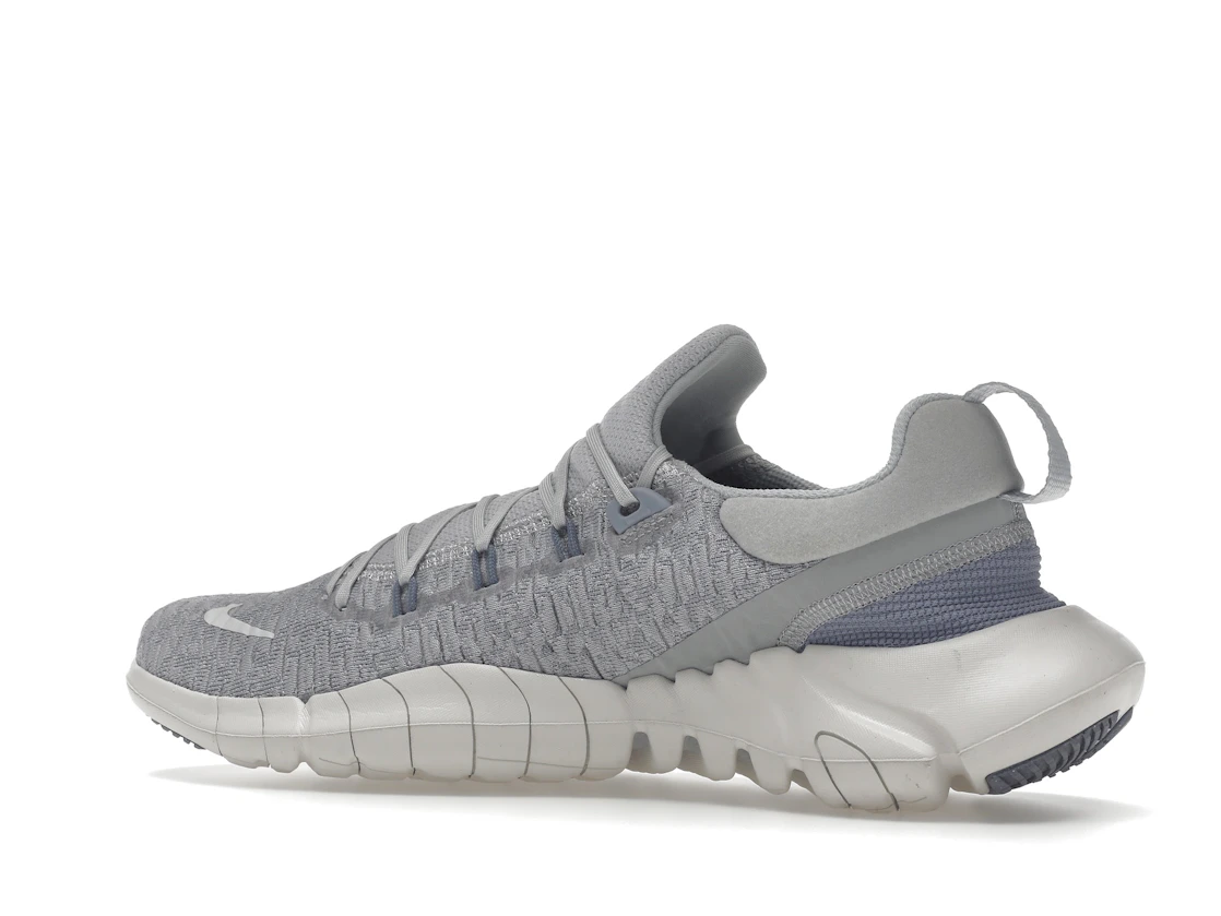 Vue 22 de Nike Free Run 5.0 Grey Fog