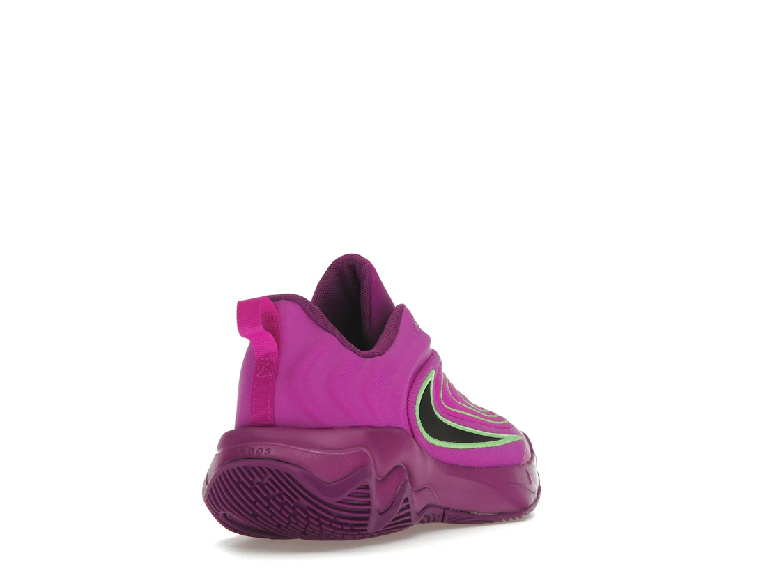 Vue 31 de Nike Giannis Immortality 4 Bold Berry Green Strike Hyper Violet Black (GS)