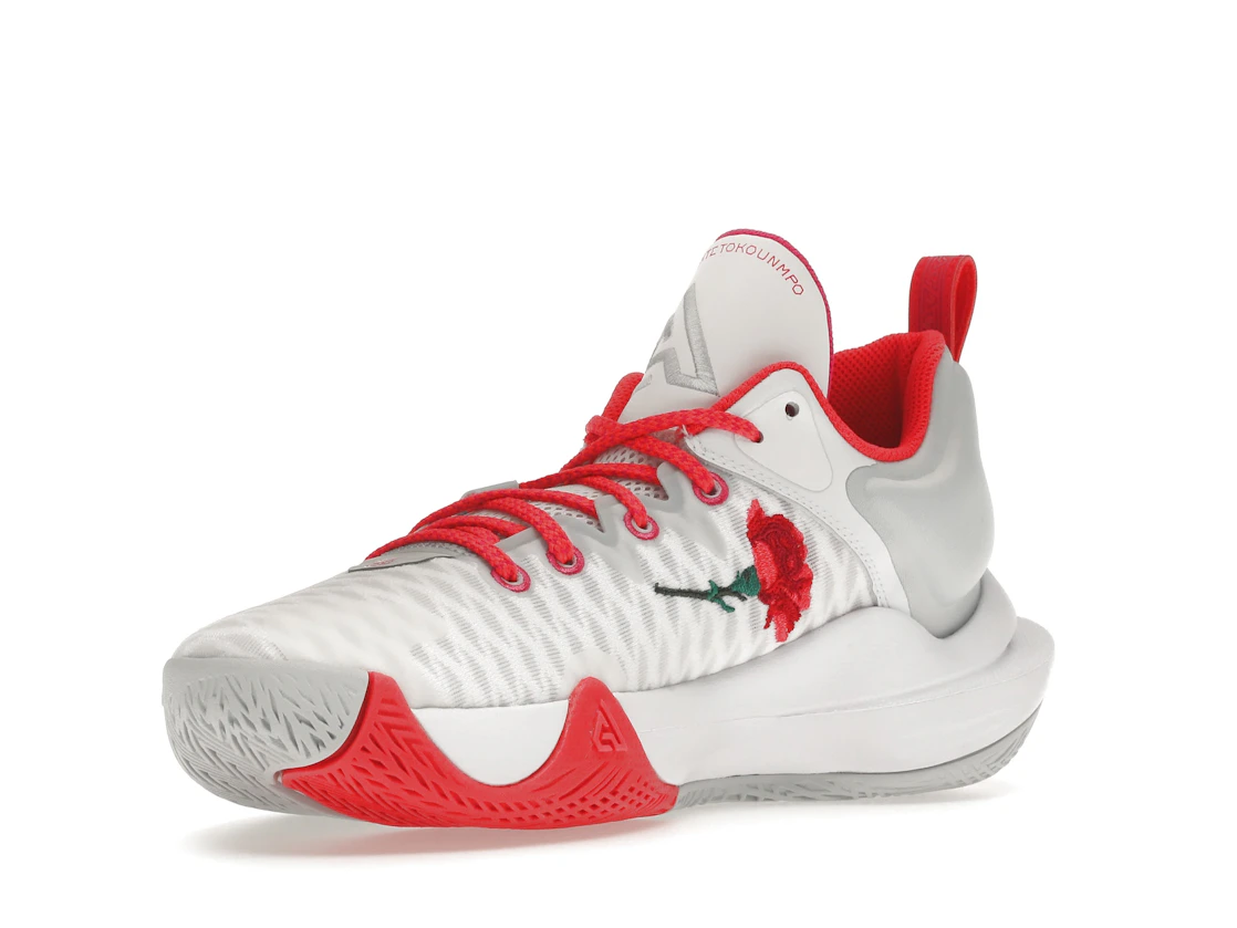 Vue 15 de Nike Giannis Immortality Rose