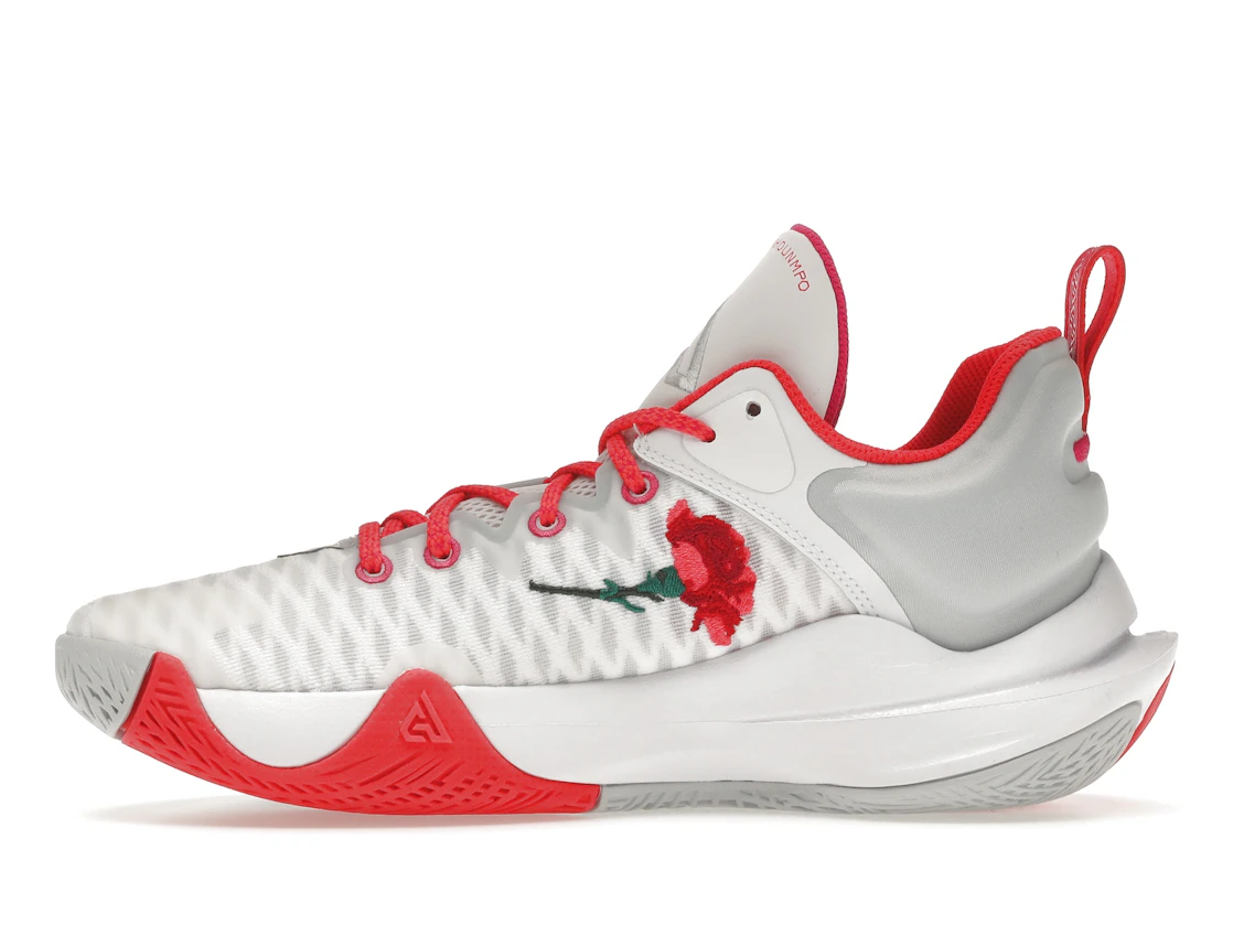 Vue 19 de Nike Giannis Immortality Rose
