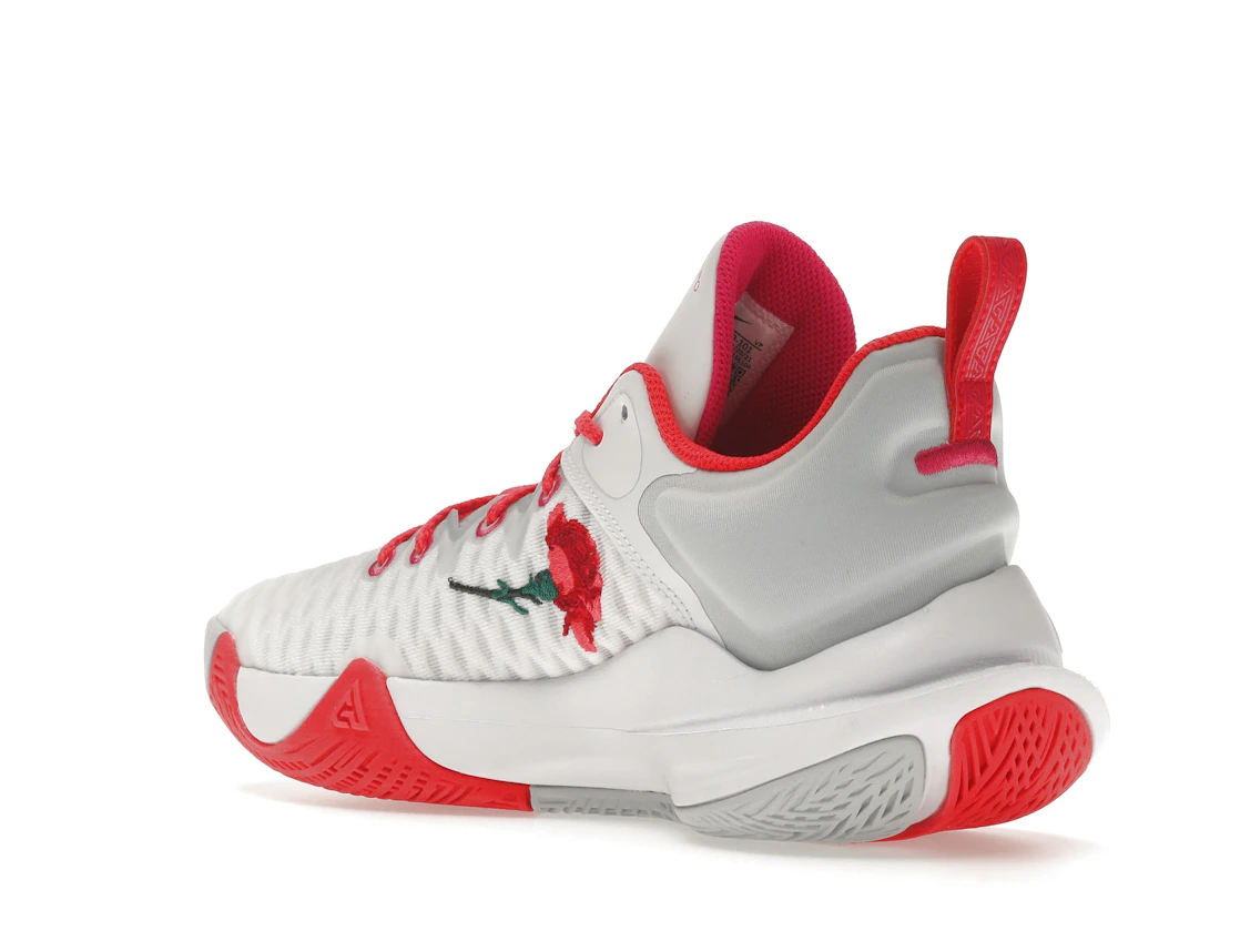 Vue 24 de Nike Giannis Immortality Rose