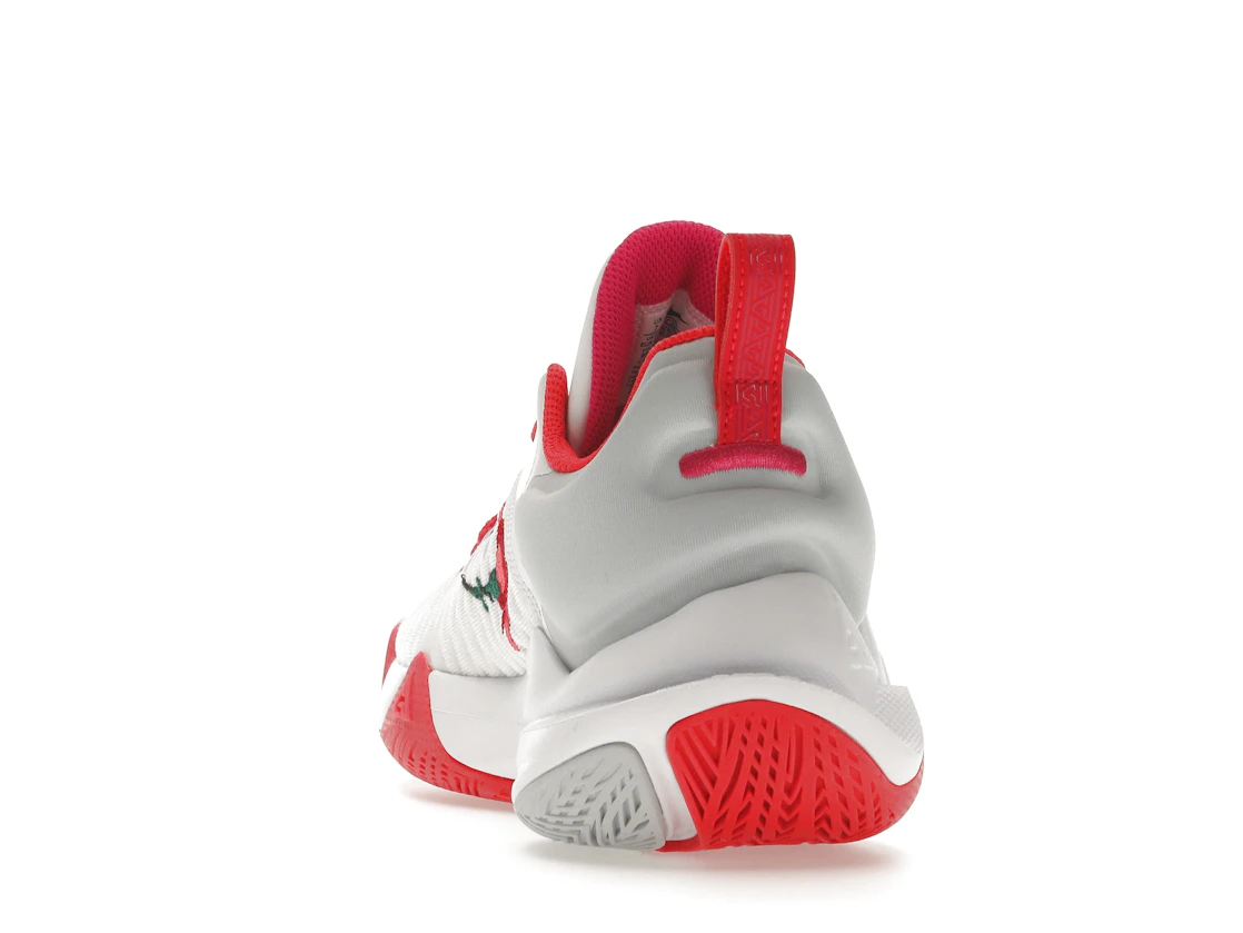 Vue 27 de Nike Giannis Immortality Rose