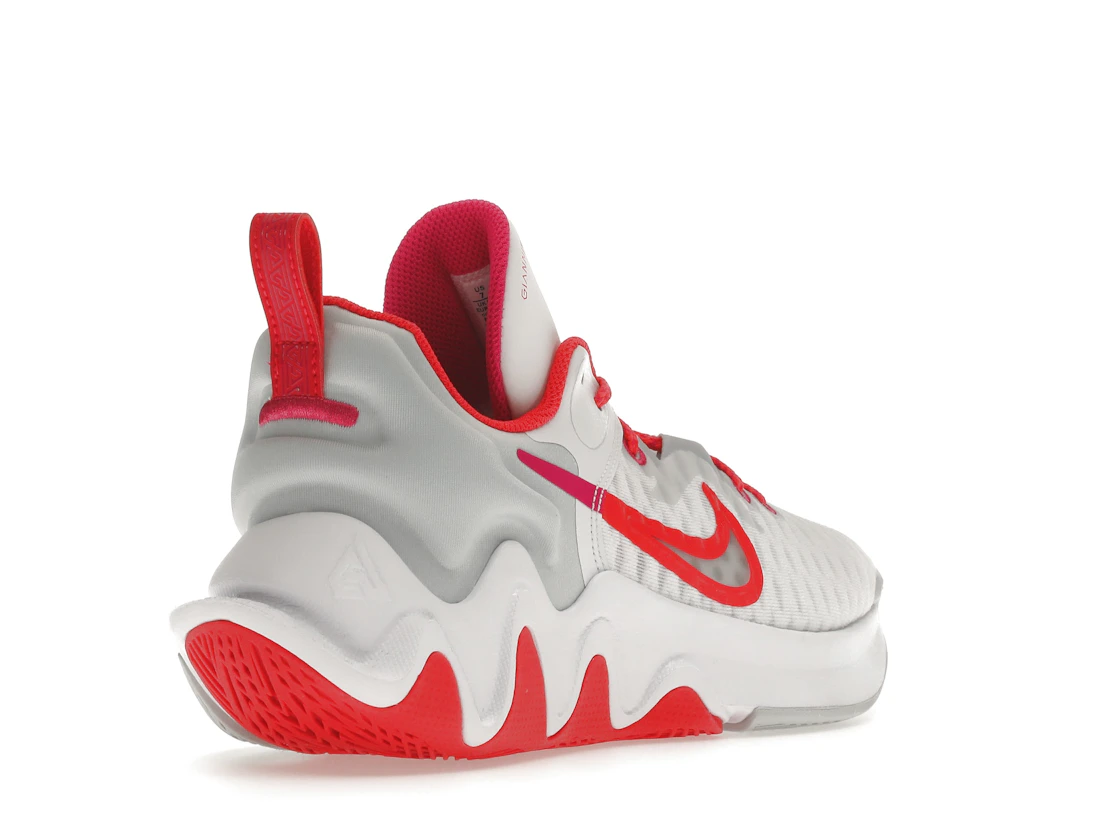 Vue 32 de Nike Giannis Immortality Rose
