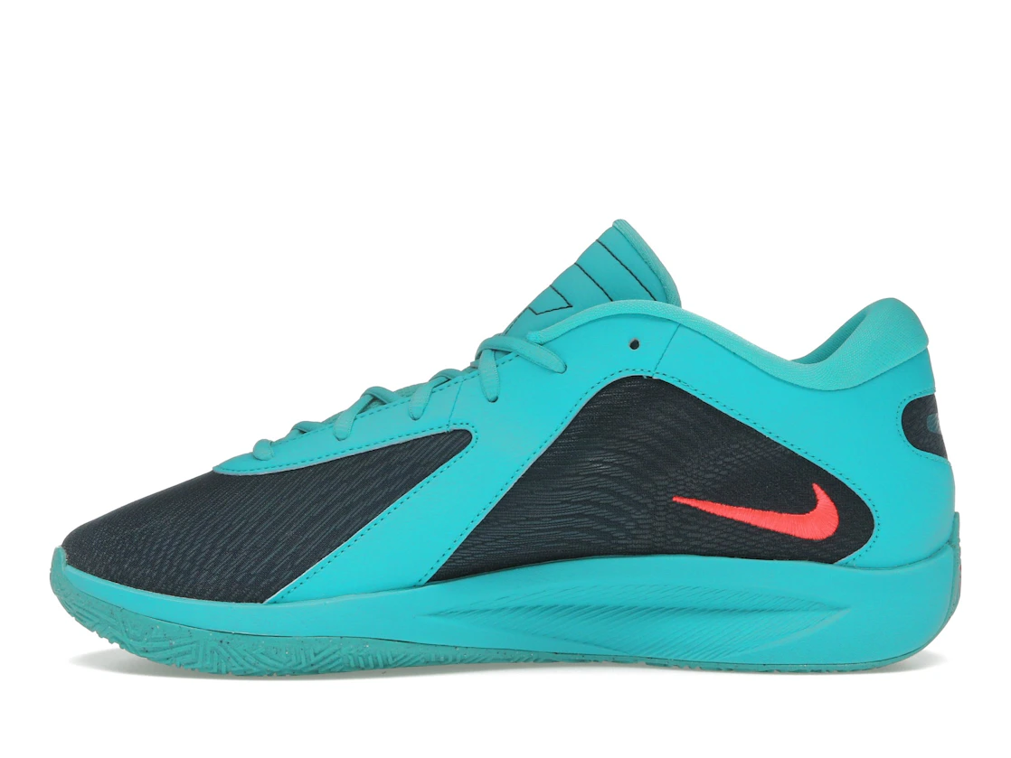 Vue 19 de Nike Giannis Zoom Freak 6 Liam and Maverick
