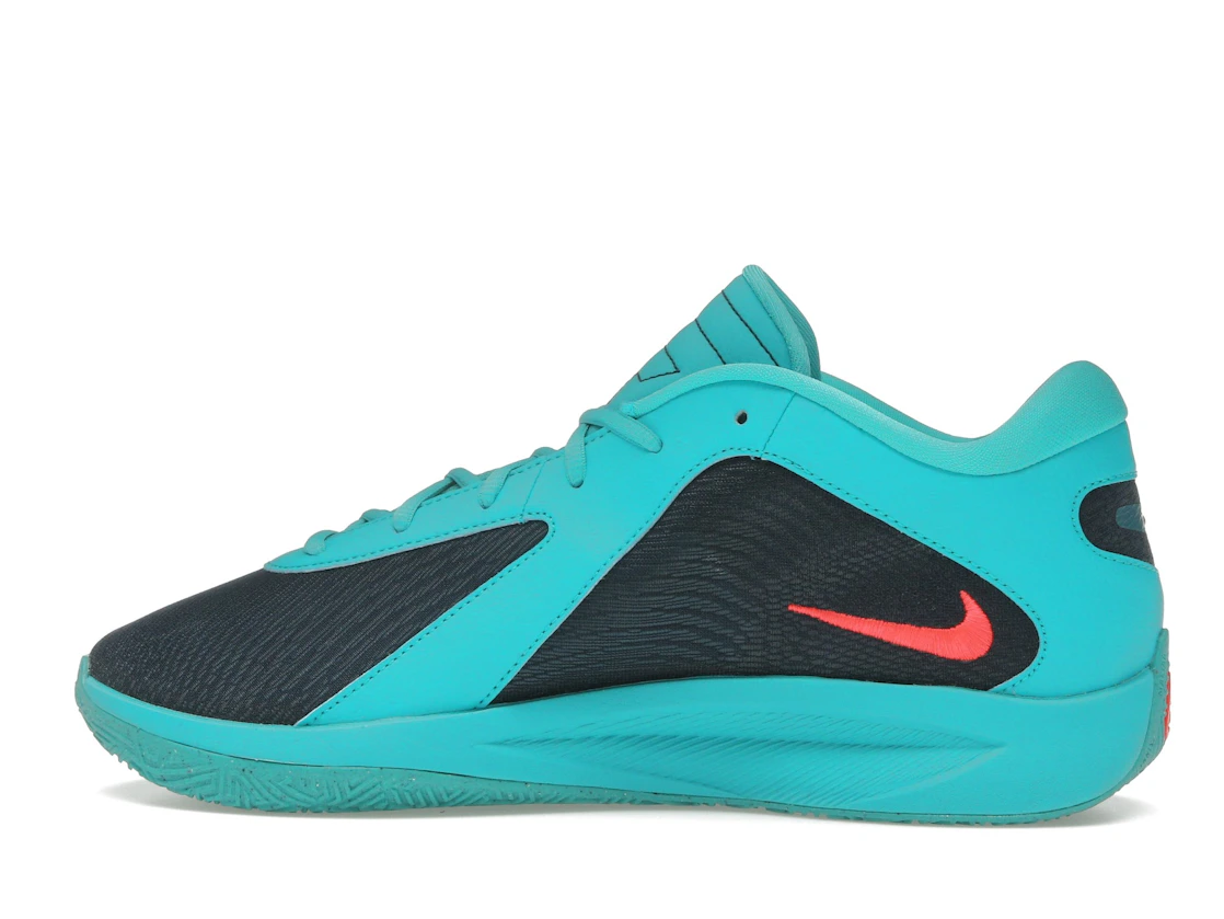 Vue 20 de Nike Giannis Zoom Freak 6 Liam and Maverick