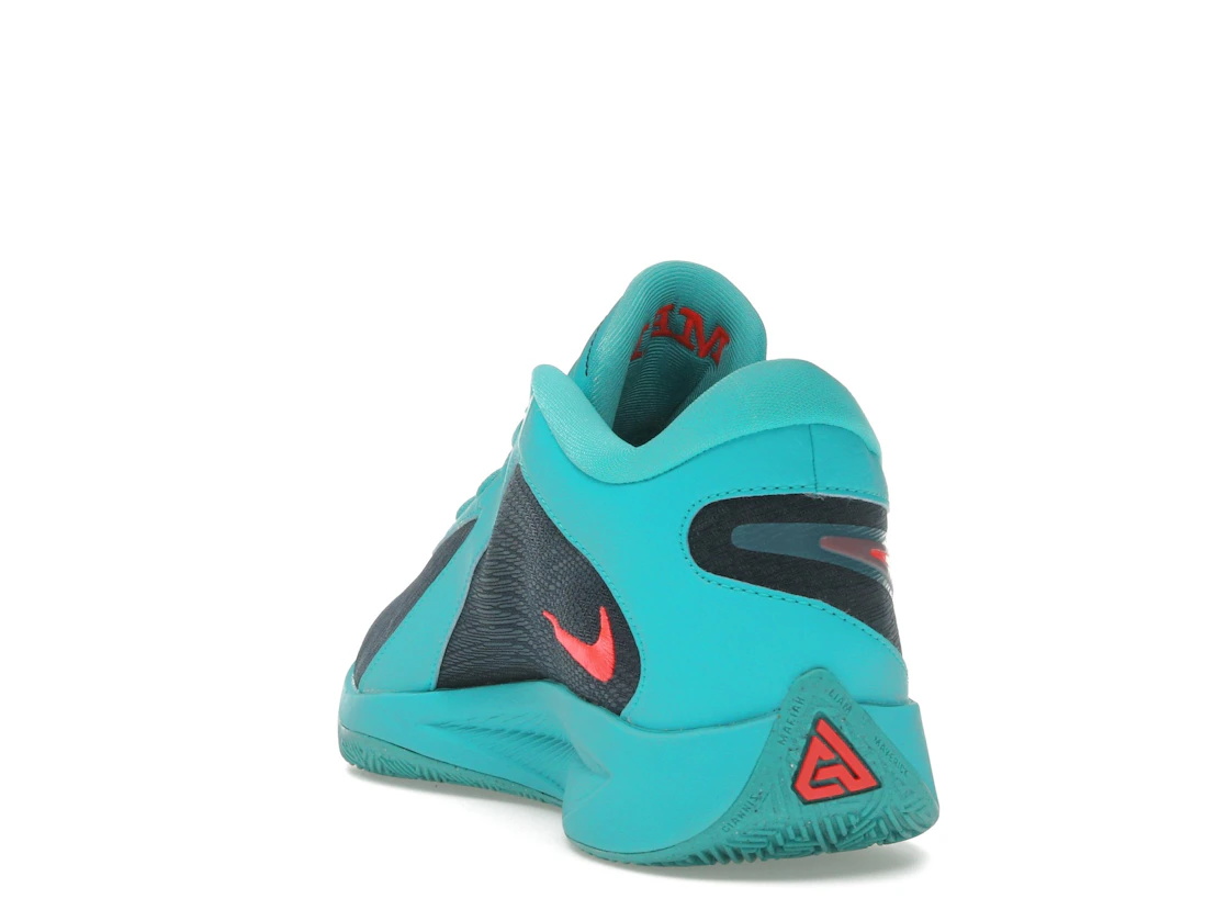 Vue 26 de Nike Giannis Zoom Freak 6 Liam and Maverick