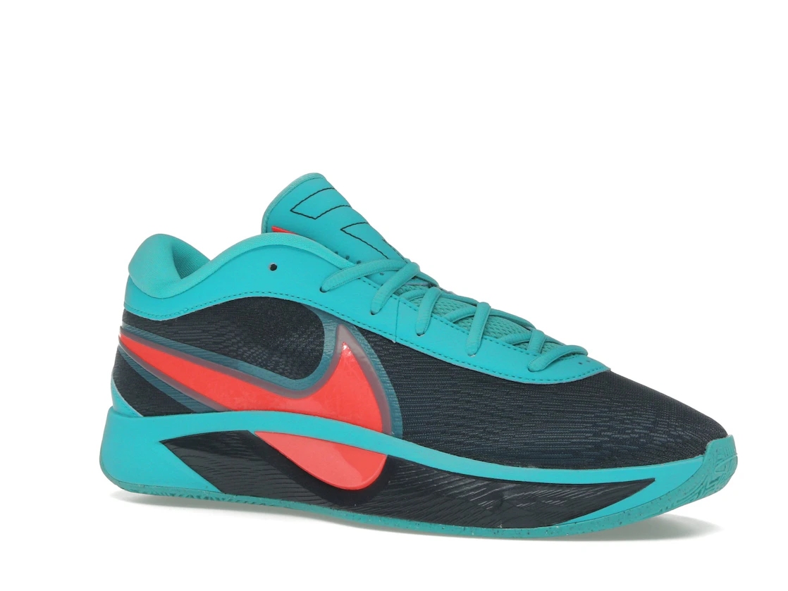 Vue 4 de Nike Giannis Zoom Freak 6 Liam and Maverick