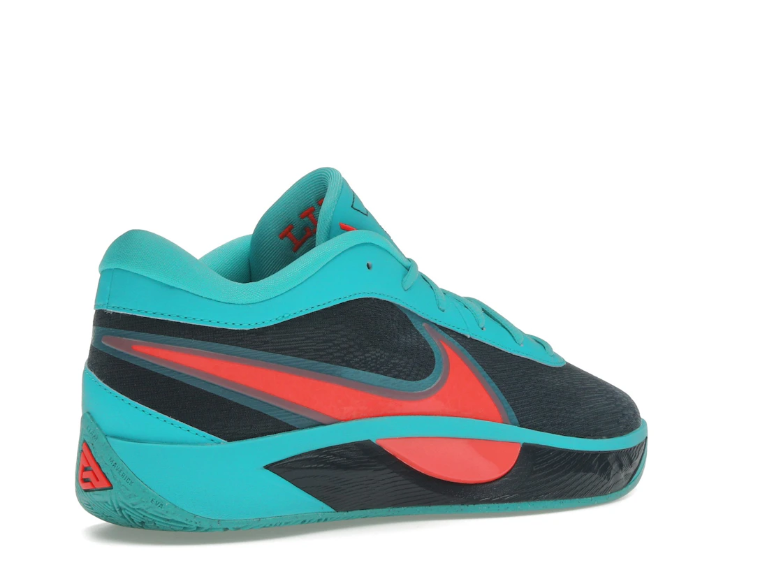 Vue 33 de Nike Giannis Zoom Freak 6 Liam and Maverick