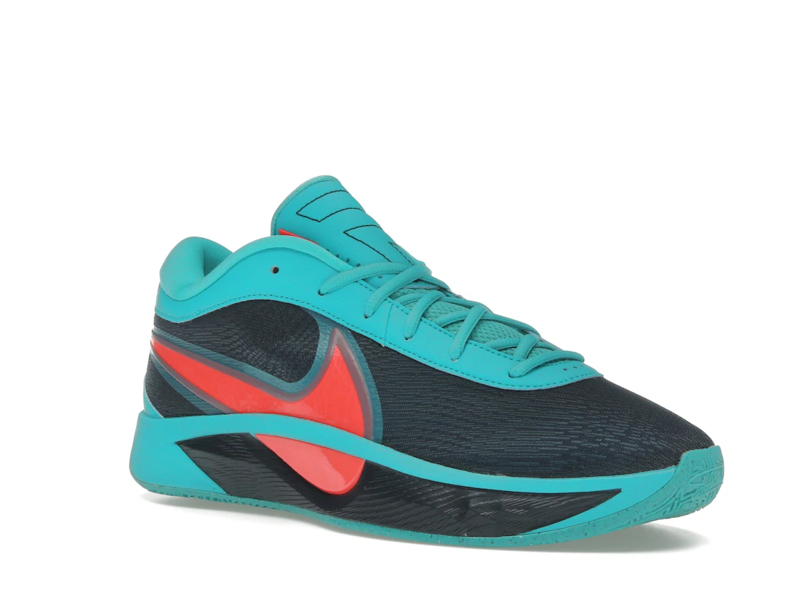 Vue 5 de Nike Giannis Zoom Freak 6 Liam and Maverick