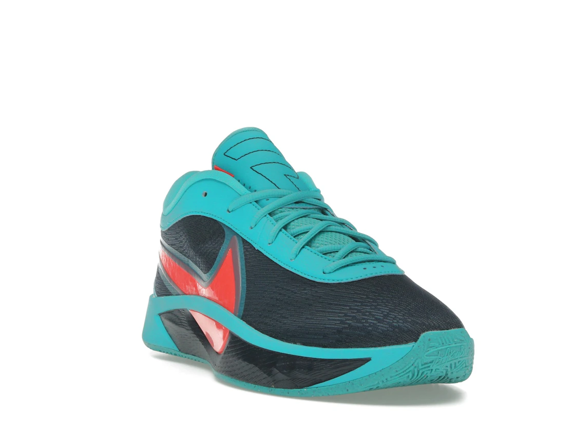 Vue 7 de Nike Giannis Zoom Freak 6 Liam and Maverick