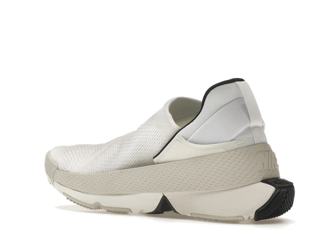 Vue 23 de Nike Go FlyEase White Sail