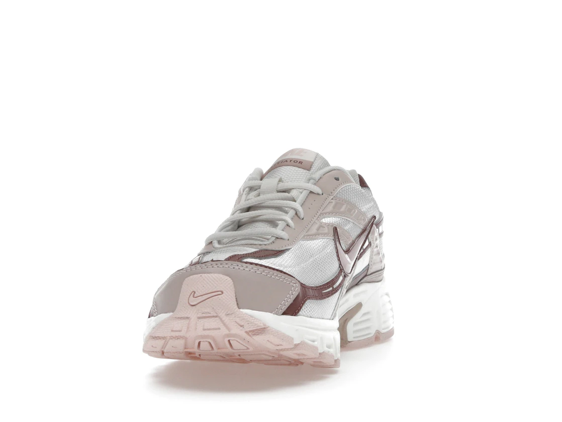 Vue 12 de Nike Initiator Red Sepia Echo Pink 