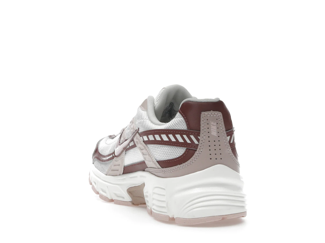 Vue 26 de Nike Initiator Red Sepia Echo Pink 