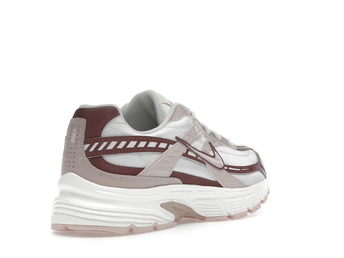 Vue 32 de Nike Initiator Red Sepia Echo Pink 