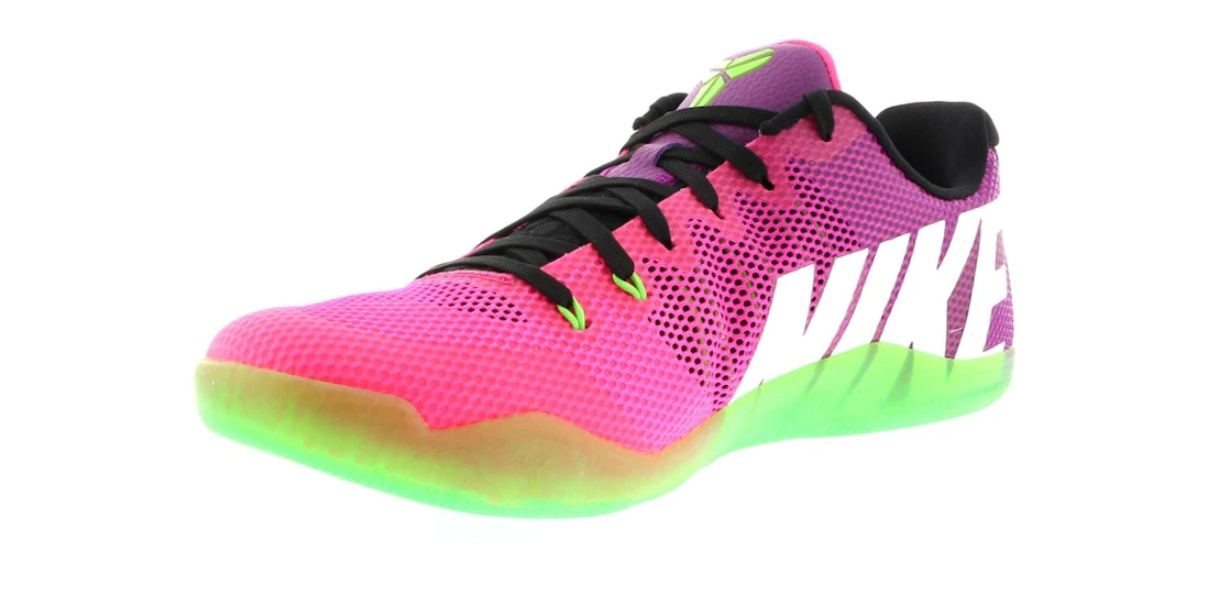 Vue 11 de Nike Kobe 11 EM Low Mambacurial