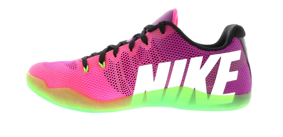 Vue 14 de Nike Kobe 11 EM Low Mambacurial