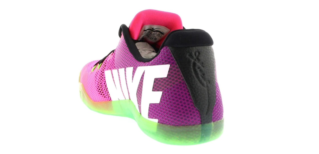 Vue 18 de Nike Kobe 11 EM Low Mambacurial