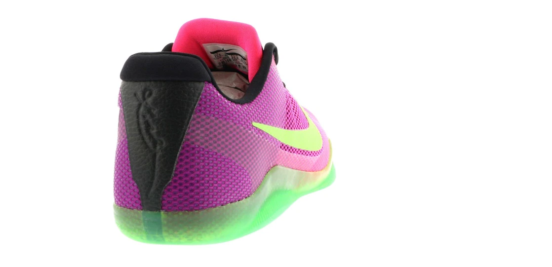 Vue 21 de Nike Kobe 11 EM Low Mambacurial