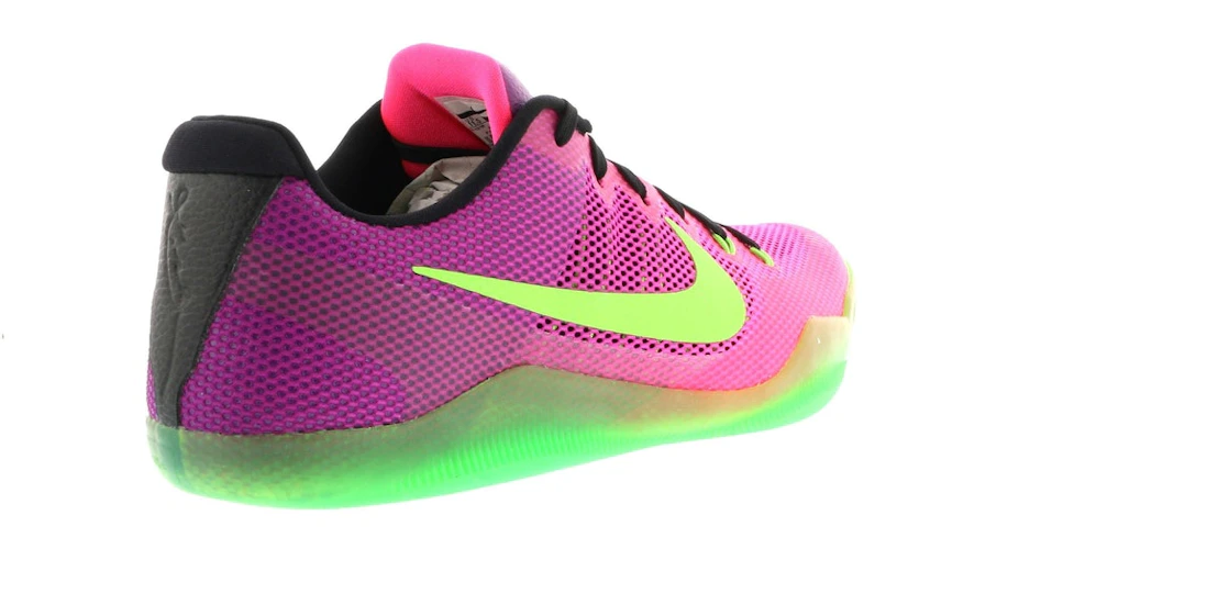 Vue 23 de Nike Kobe 11 EM Low Mambacurial