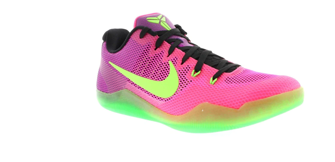 Vue 4 de Nike Kobe 11 EM Low Mambacurial