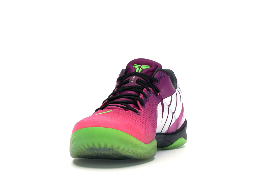 Vue 12 de Nike Kobe 8 Mambacurial