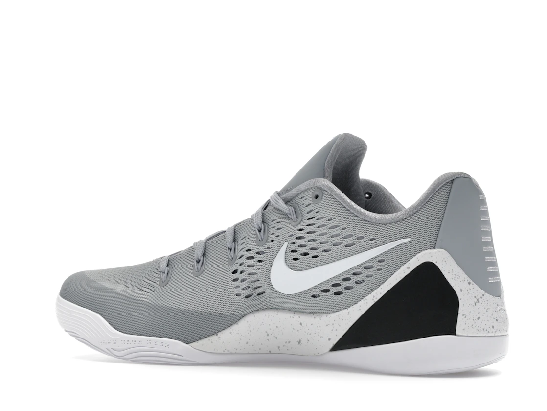 Vue 22 de Nike Kobe 9 EM Low Protro TB Wolf Grey