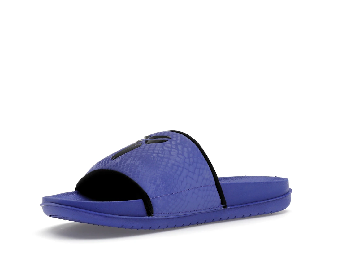 Vue 15 de Nike Kobe Offcourt Slide Persian Violet