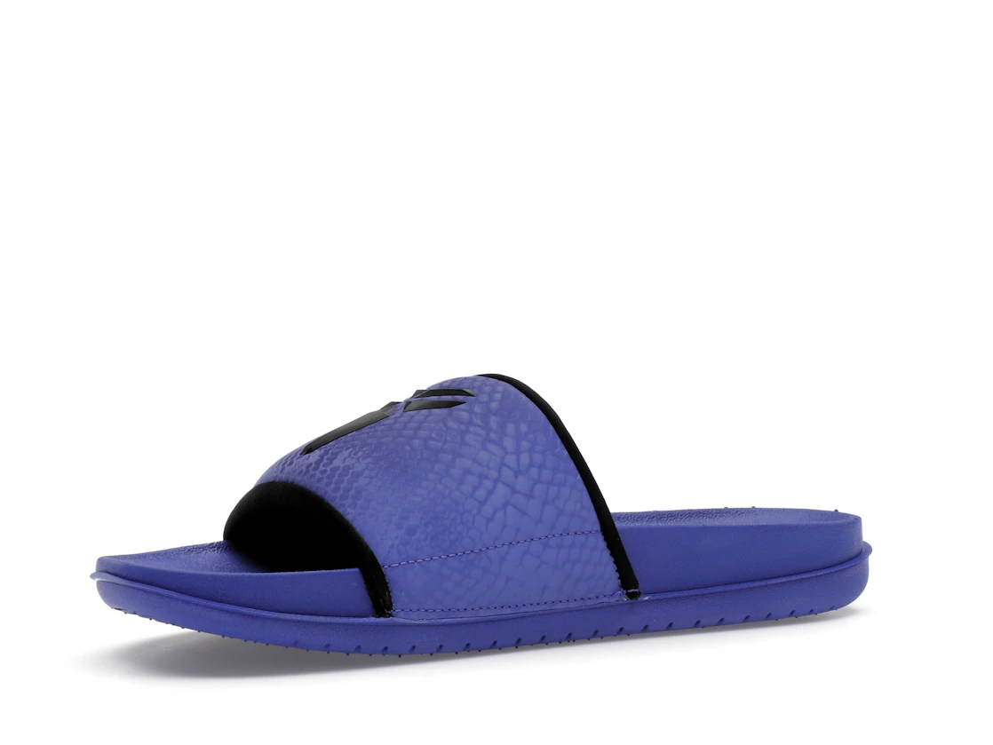 Vue 16 de Nike Kobe Offcourt Slide Persian Violet