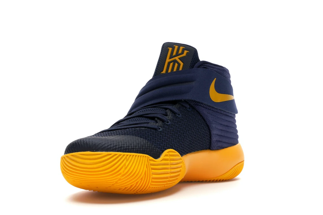 Vue 13 de Nike Kyrie 2 Cavs