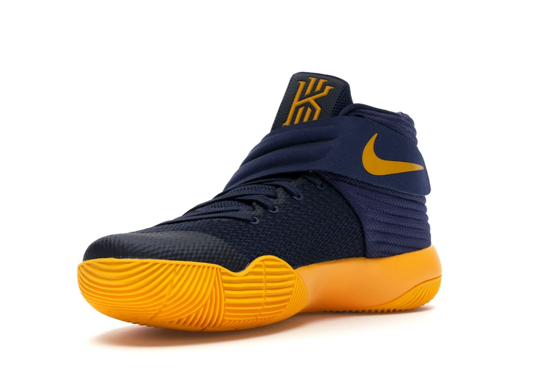 Vue 14 de Nike Kyrie 2 Cavs