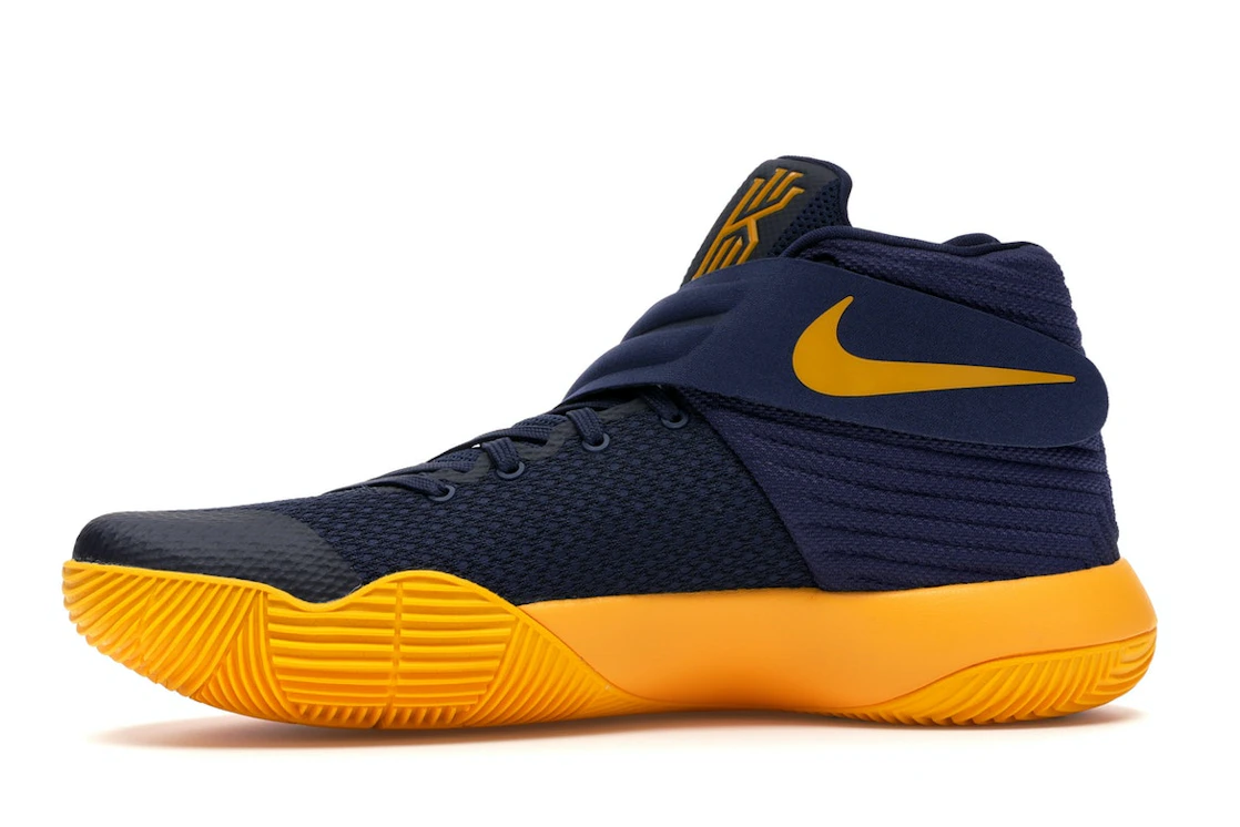 Vue 18 de Nike Kyrie 2 Cavs
