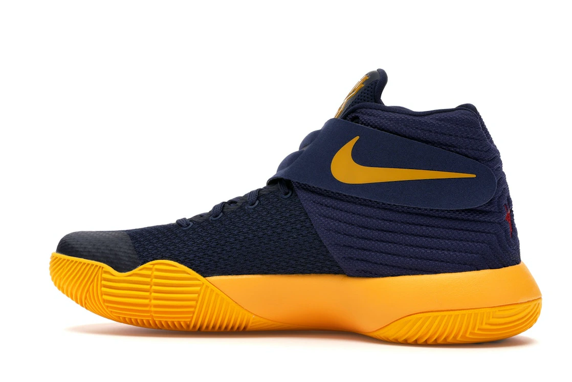Vue 21 de Nike Kyrie 2 Cavs