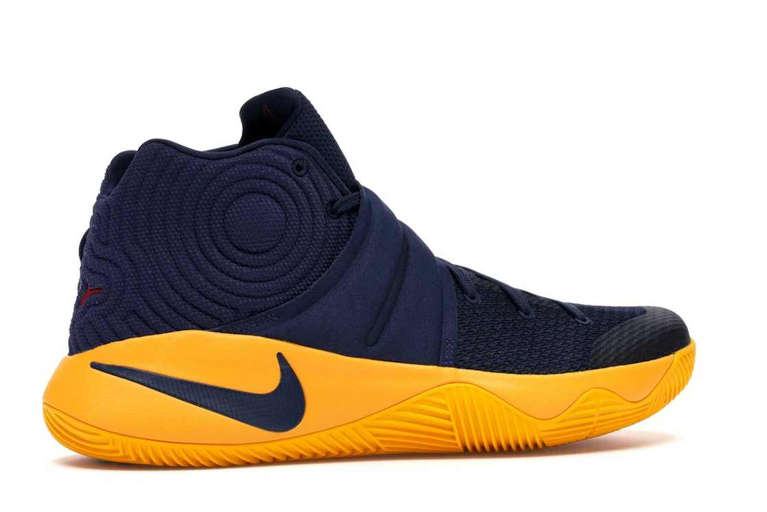 Vue 35 de Nike Kyrie 2 Cavs