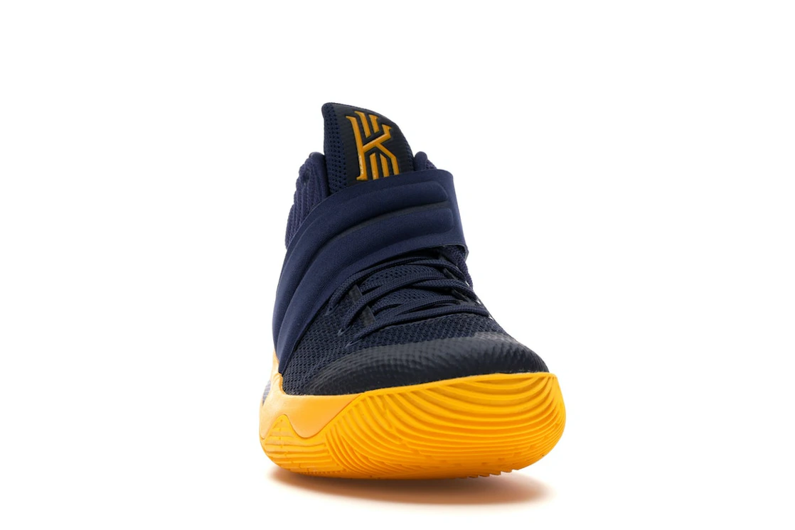 Vue 9 de Nike Kyrie 2 Cavs