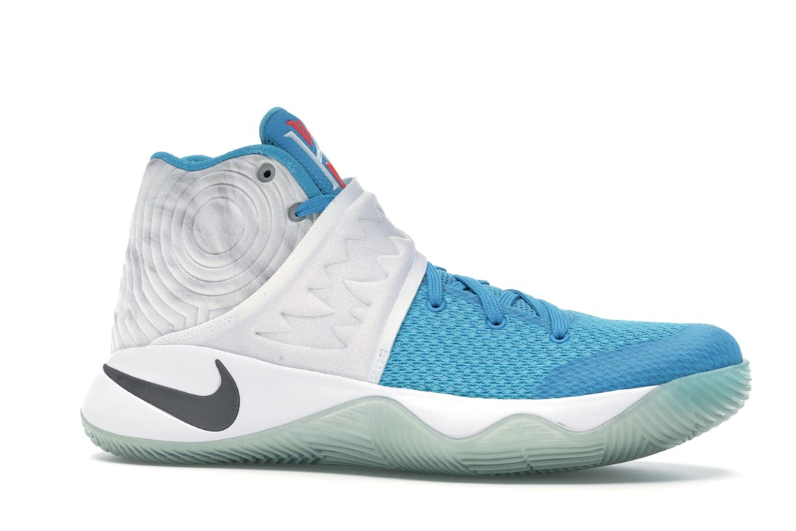 Vue 3 de Nike Kyrie 2 Christmas