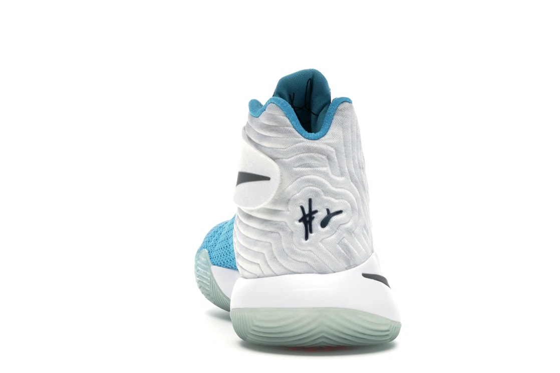 Vue 27 de Nike Kyrie 2 Christmas