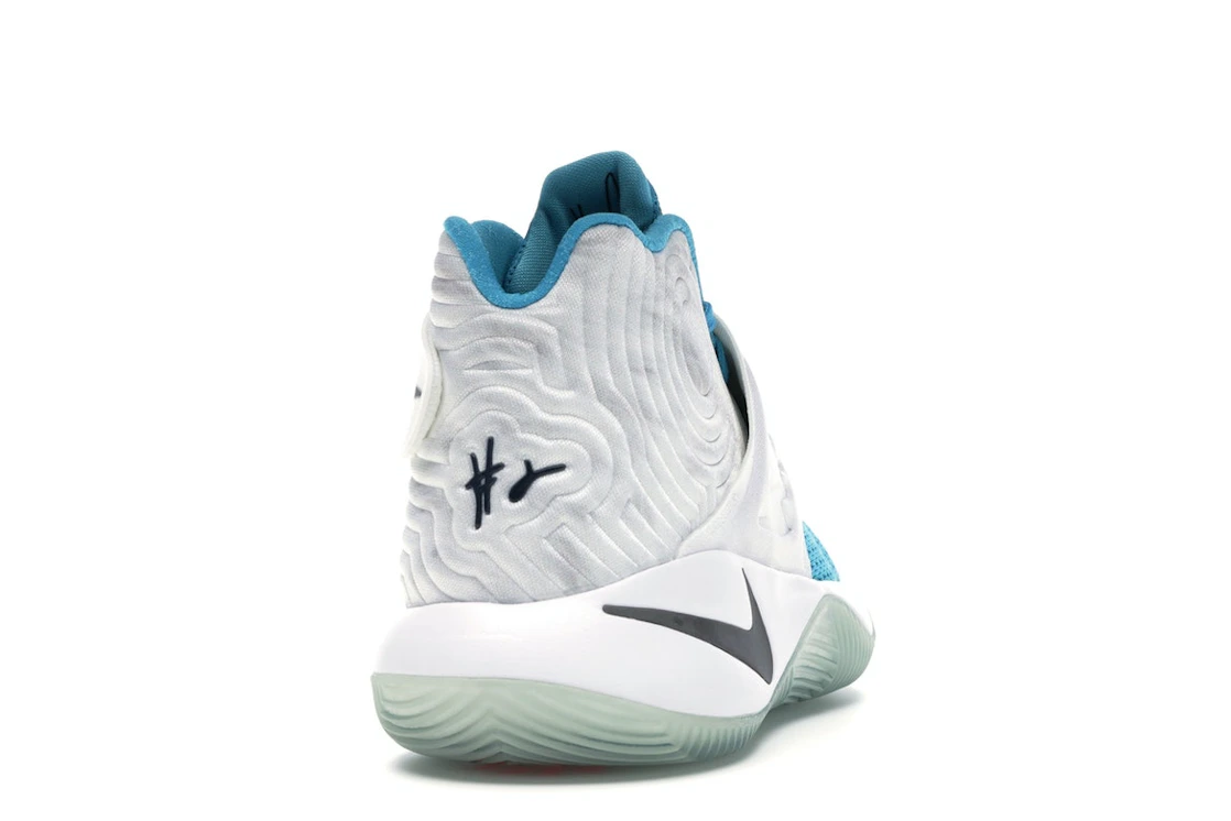 Vue 29 de Nike Kyrie 2 Christmas