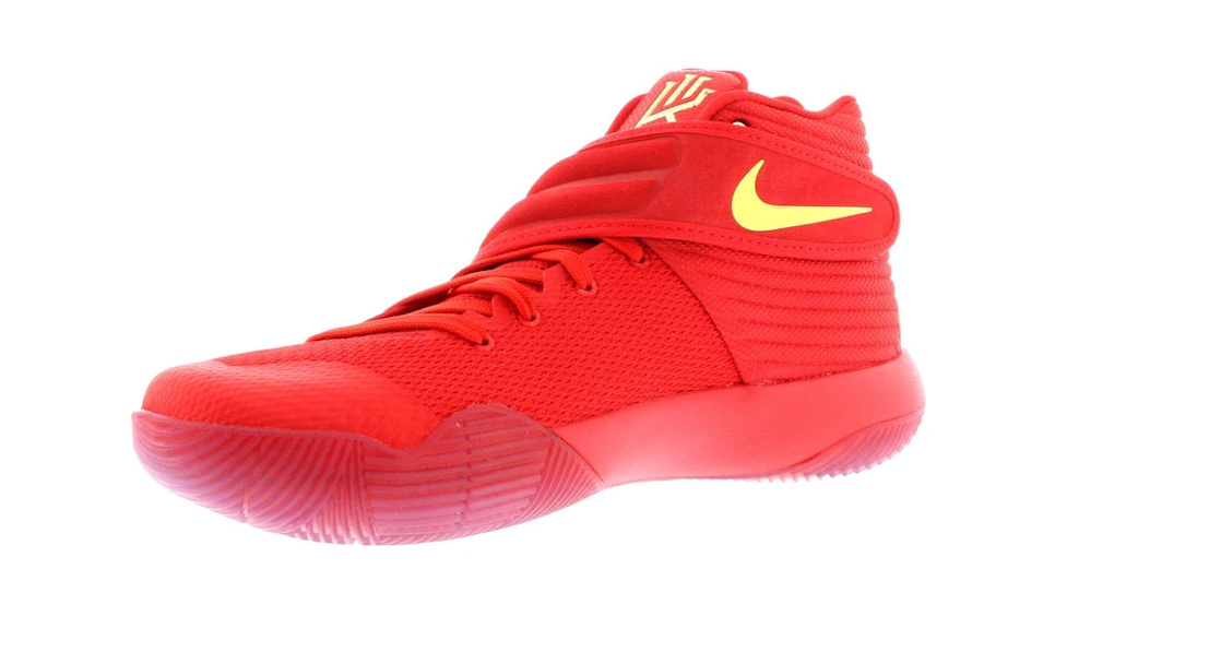 Vue 11 de Nike Kyrie 2 Gold Medal