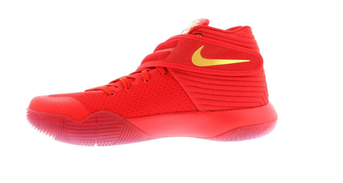 Vue 13 de Nike Kyrie 2 Gold Medal