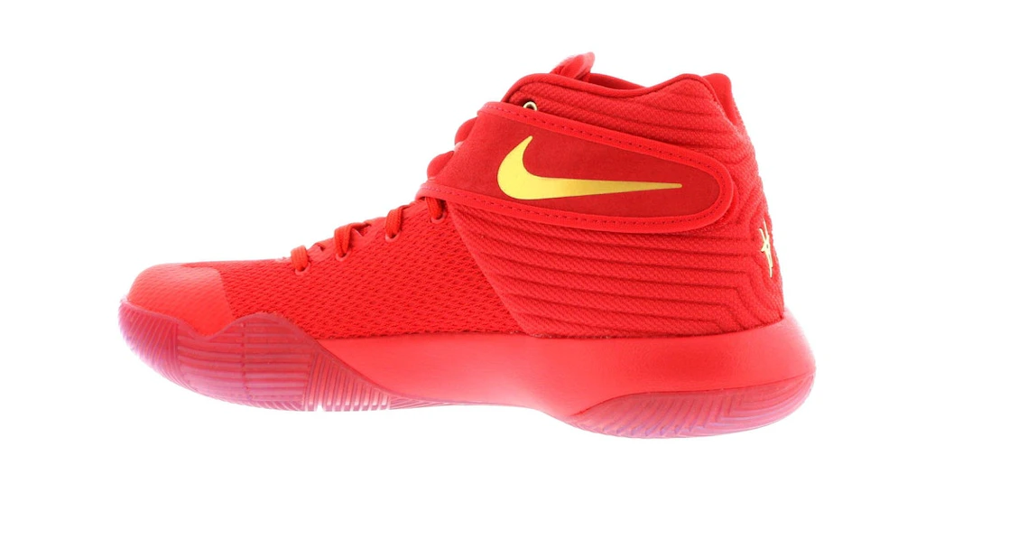 Vue 15 de Nike Kyrie 2 Gold Medal