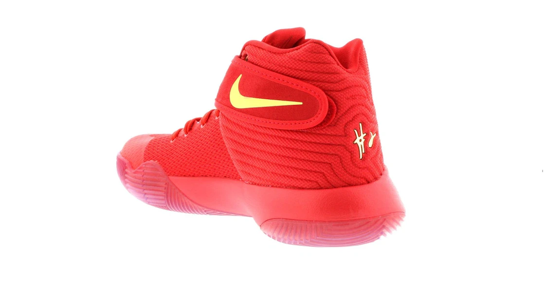 Vue 17 de Nike Kyrie 2 Gold Medal